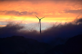 Windräder im Sonnenuntergang